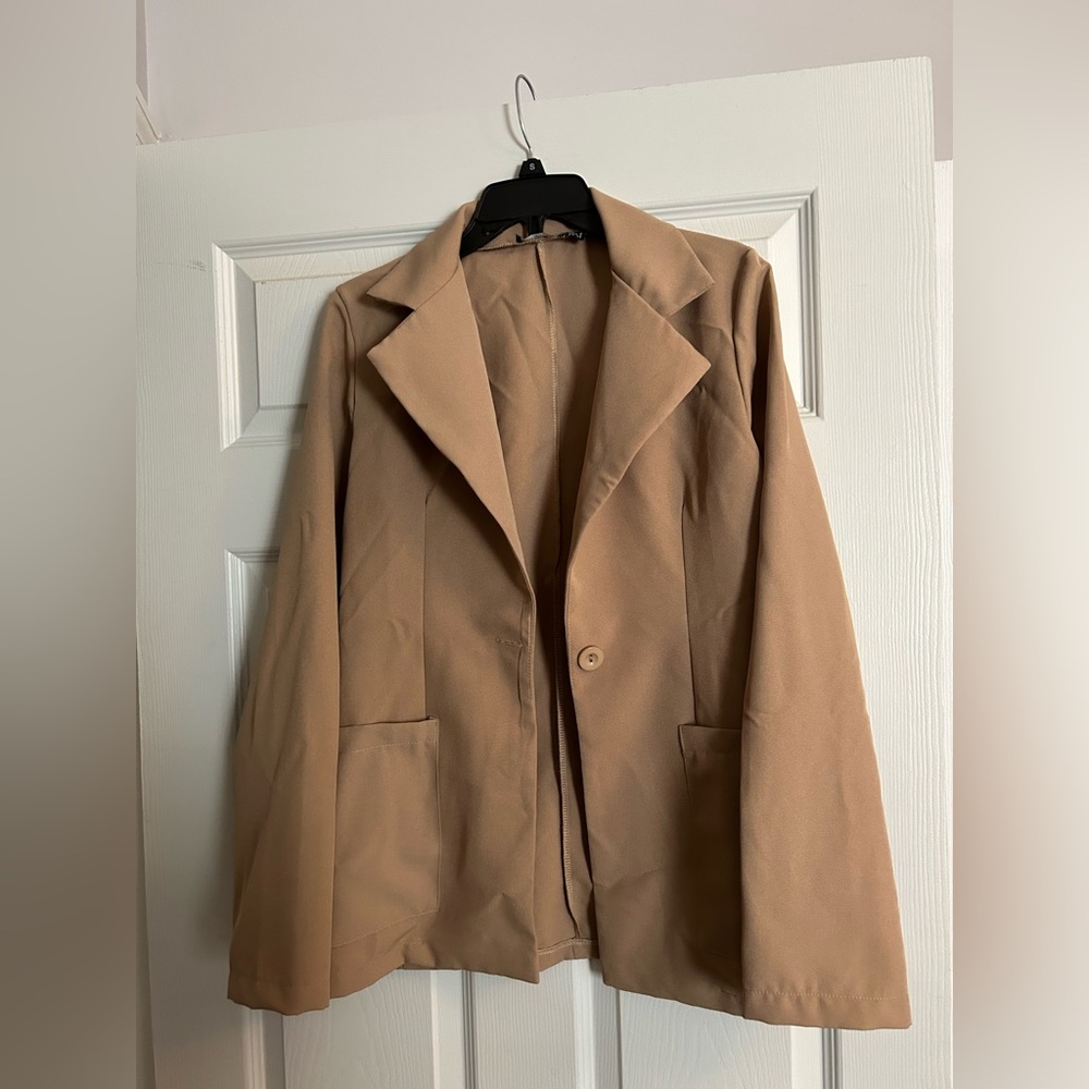 Pretty Little Thing Blazer